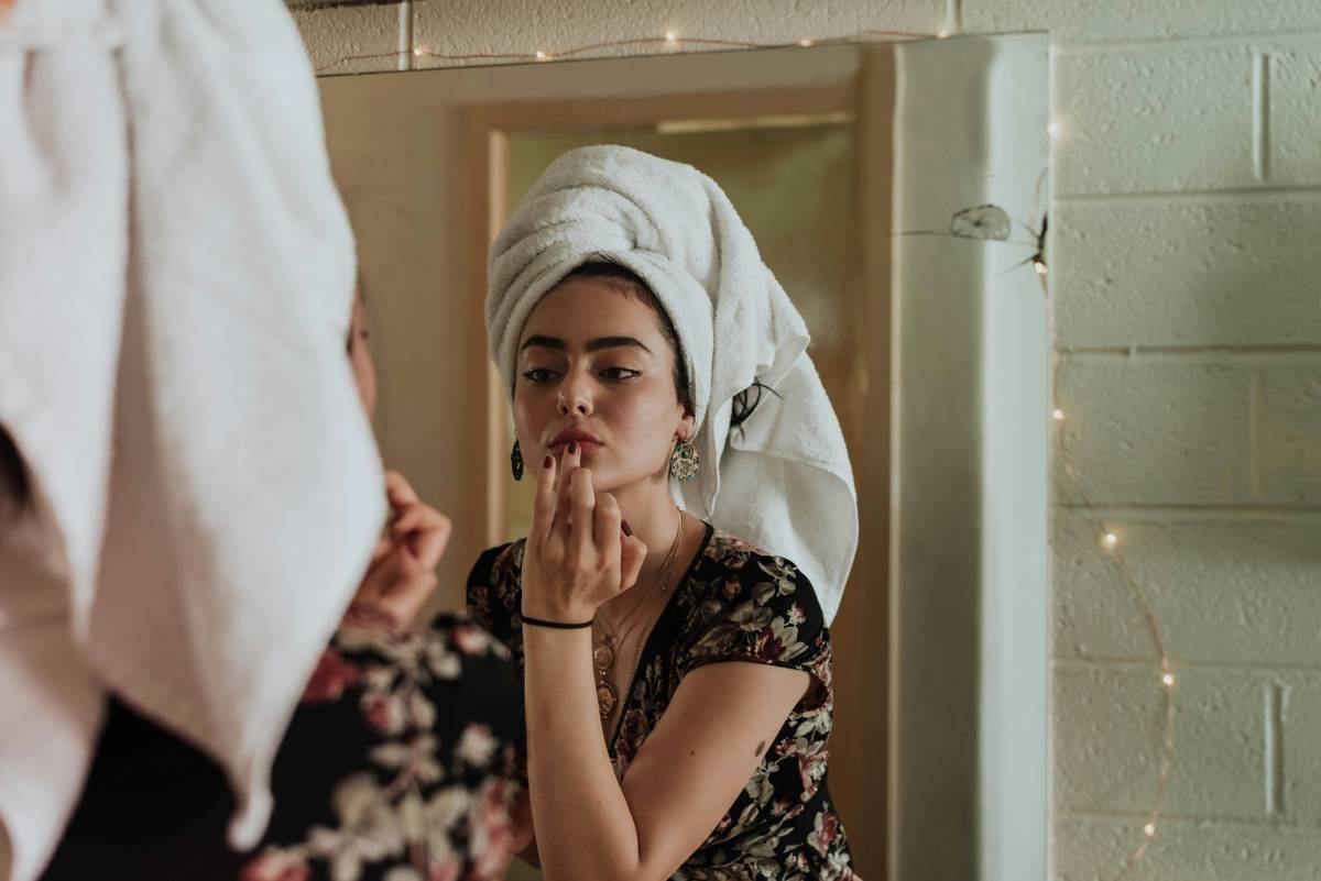 Party Makeup for Women: 7 Proven Tips to Avoid Costly Mistakes